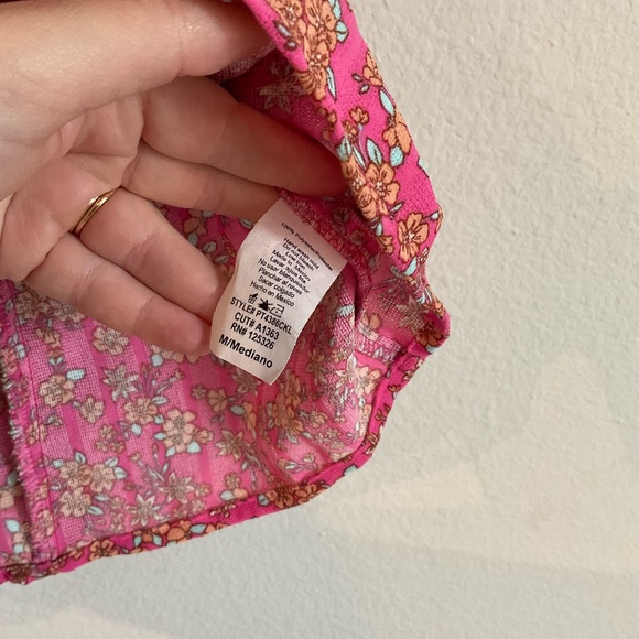 KARLIE floral vintage ditzy ruffle top in pink/green - Picture 6 of 9